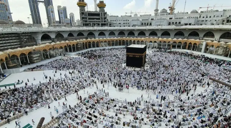 A large crowd around the Kaaba in Masjid al-Haram