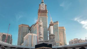 Pilgrims in front of the Makkah Clock Tower
